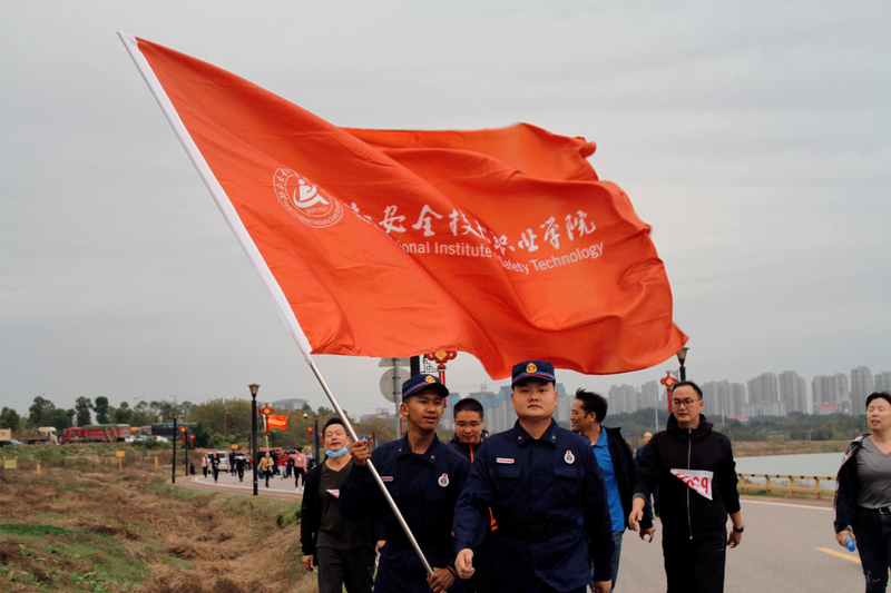 微信图片_20201120170440.jpg